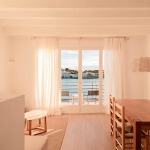 https://luminoso-apartamento-en-cadaqus-con-vistas-al-mar.catalonia-hotels.com